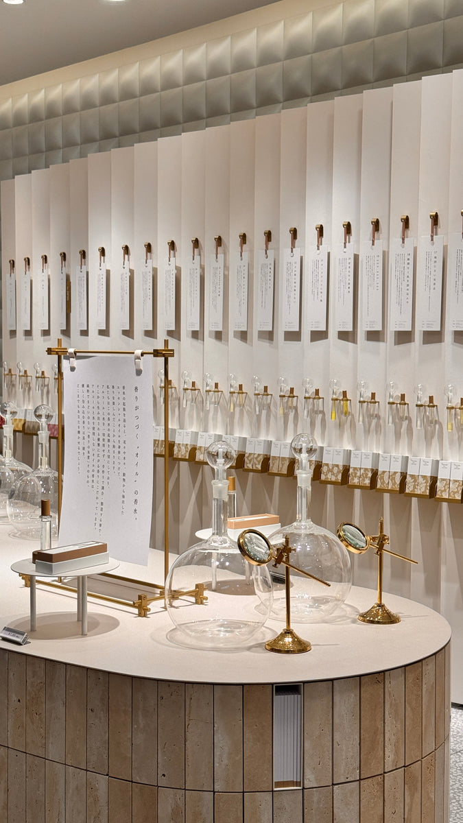 PERFUME OIL FACTORY プレミアム02番 Aqua, Helichrysum, Cedarwood – The PERFUME OIL FACTORY