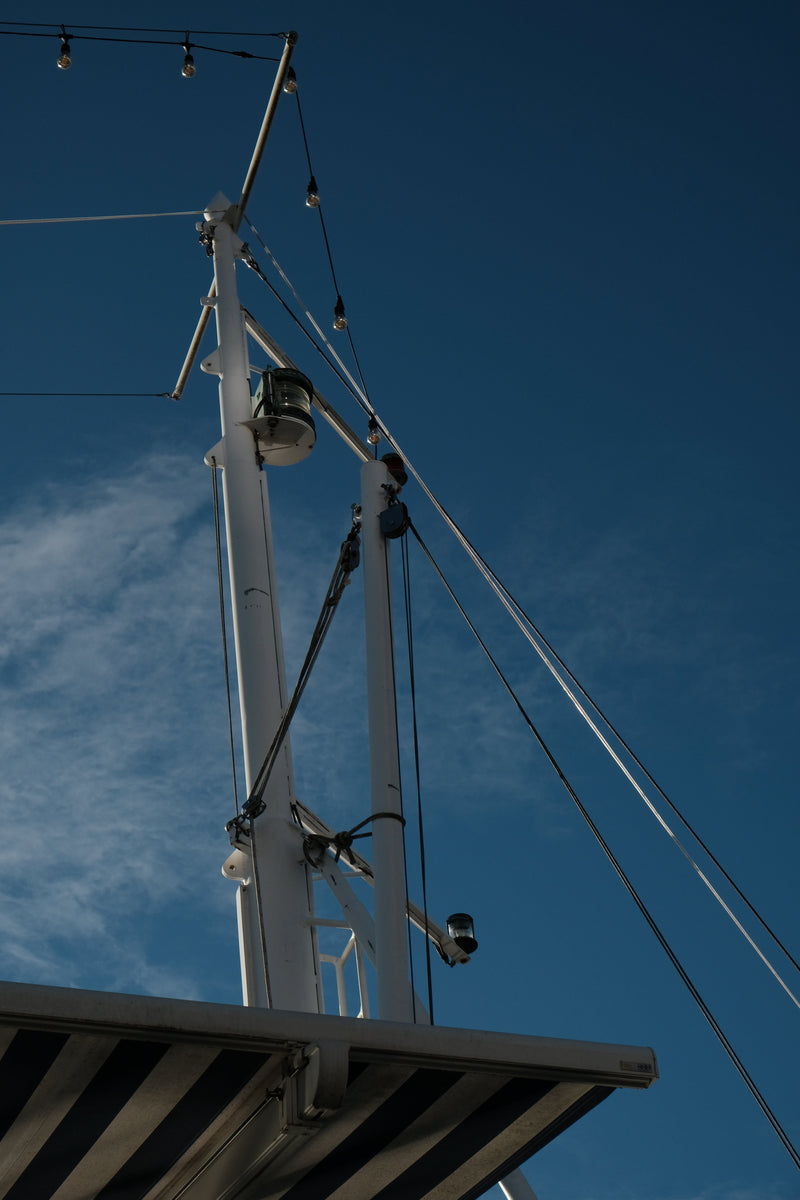 その街に雨は降らない – The PERFUME OIL FACTORY