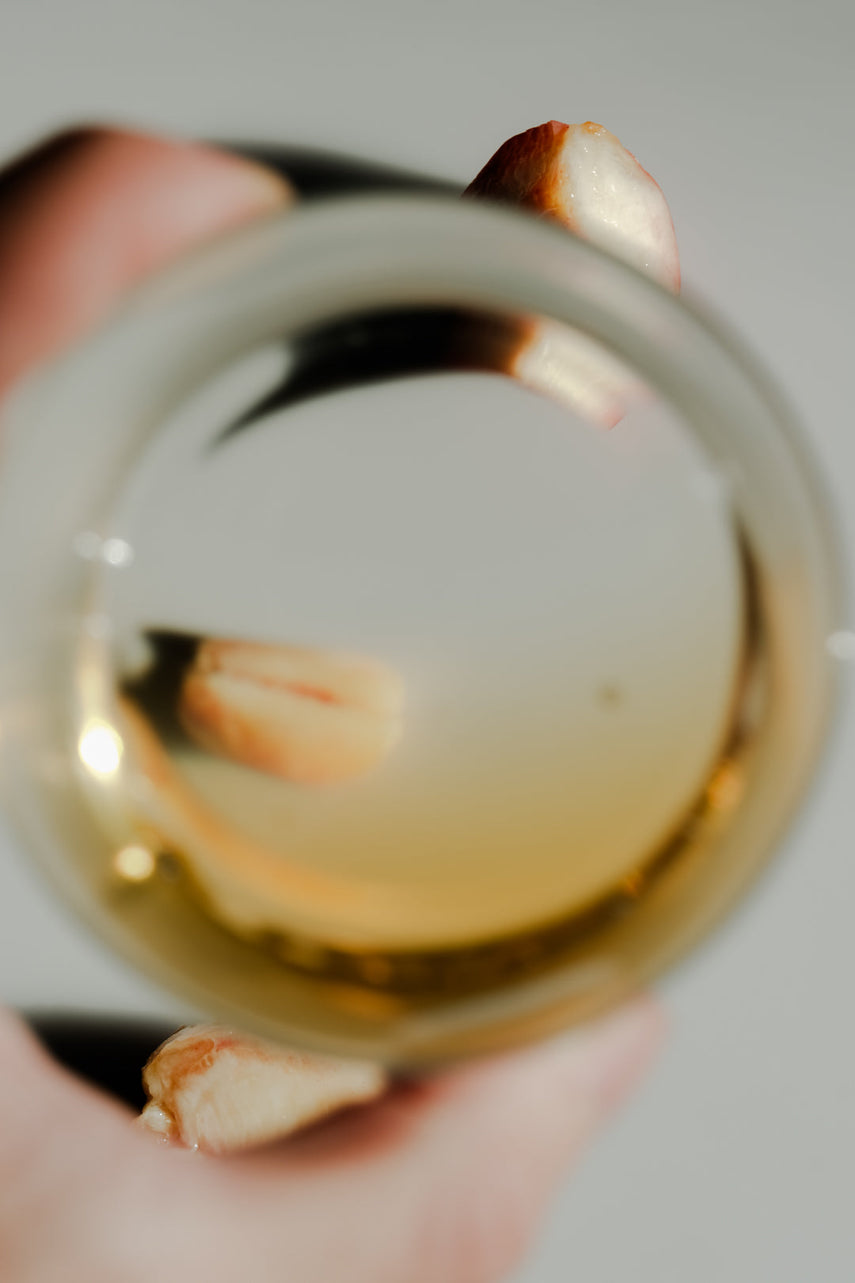 しずくと宇宙 – The PERFUME OIL FACTORY